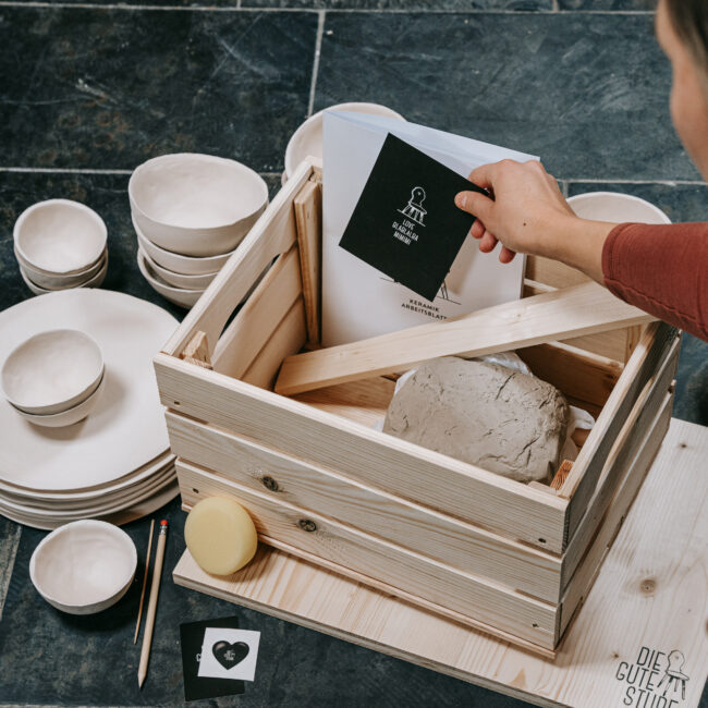 Keramik-Kit für Zuhause. Die Gute Stube Andelsbuch. Foto von Pia Pia Pia.
