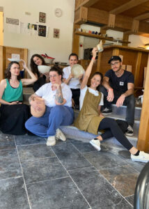 Keramik Crew in der Offenen Keramik Werkstätte in Andelsbuch.